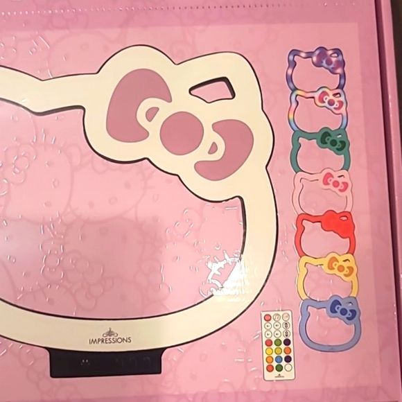 Impressions For Hello Kitty Super Cute 10" RGB Desktop Ring Light w/Tripod - Picture 14 of 14